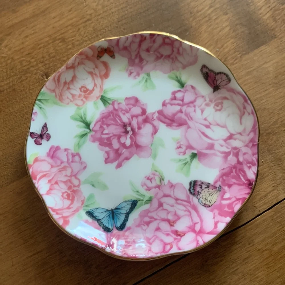 Royal Albert cute no